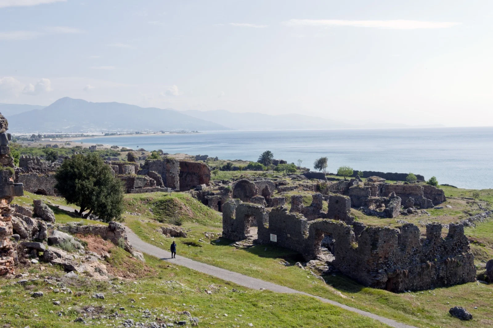 Anemurium antik kenti ve Akdeniz kıyı şeridi